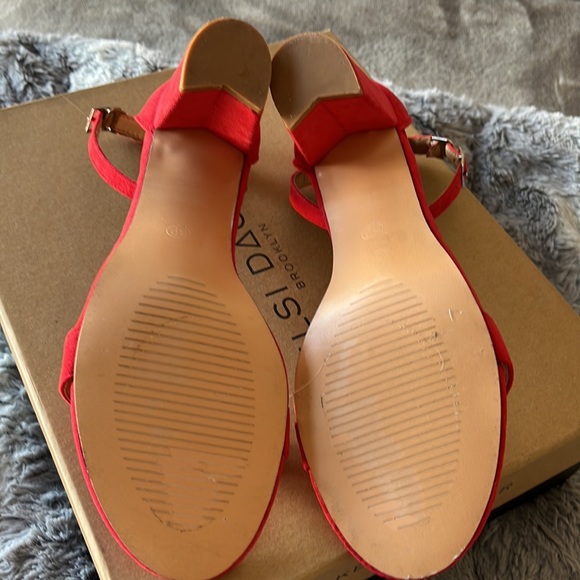 Sexy strapping red heeled sandals - Picture 7 of 7